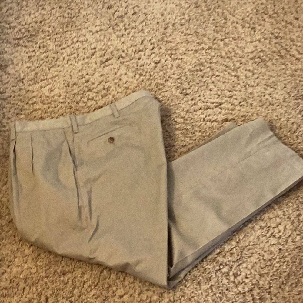 Lee Pleated Pants